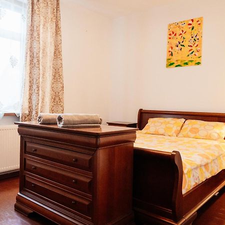 براشوف Maan Central Apartment Pet Friendly Location المظهر الخارجي الصورة