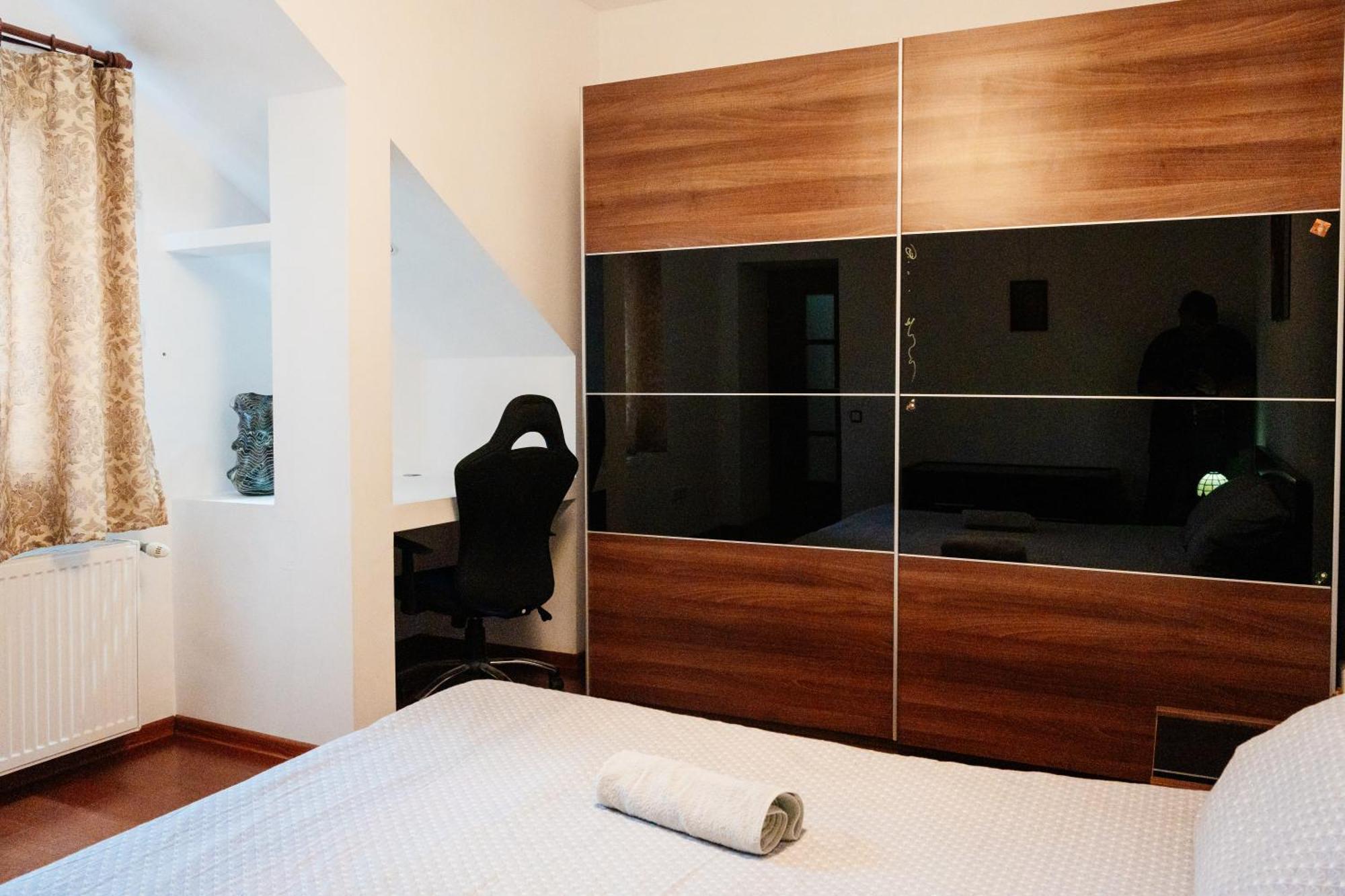 براشوف Maan Central Apartment Pet Friendly Location المظهر الخارجي الصورة